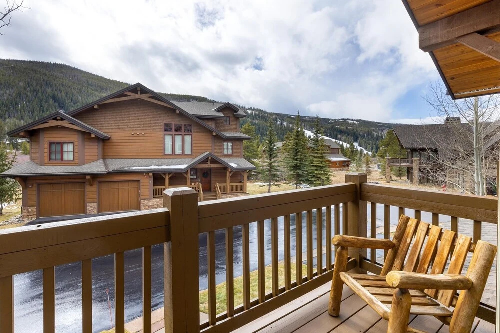 45 Thackwell Lane 4 Bedroom Townhouse by RedAwning