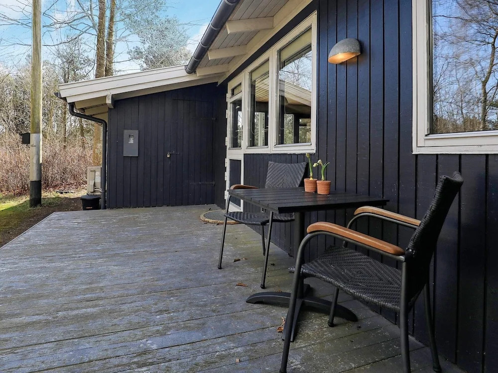 Gorgeous Holiday Home in Blåvand Jutland With Terrace - фото 10