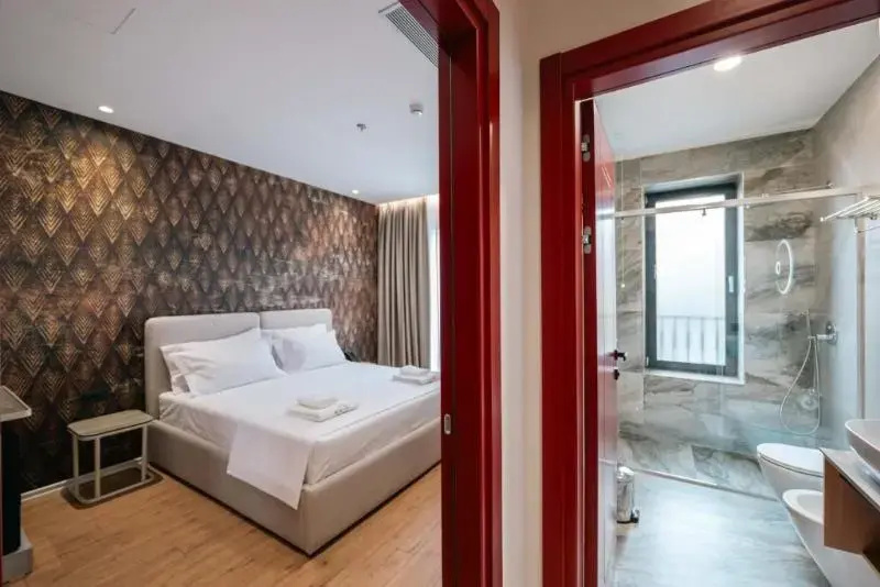 Deluxe Family room with balcony