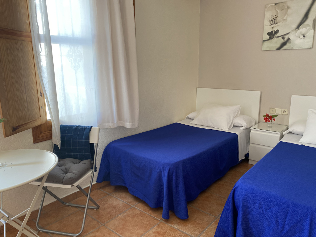 Hostal Moscatel — 5