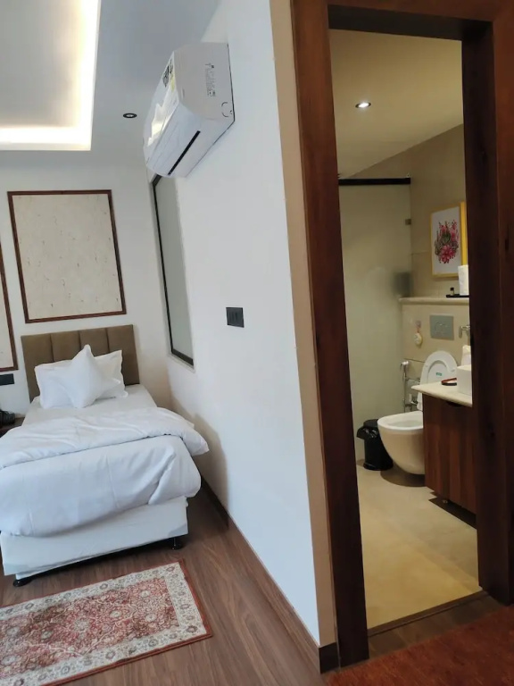 Standard Double room (twin beds)