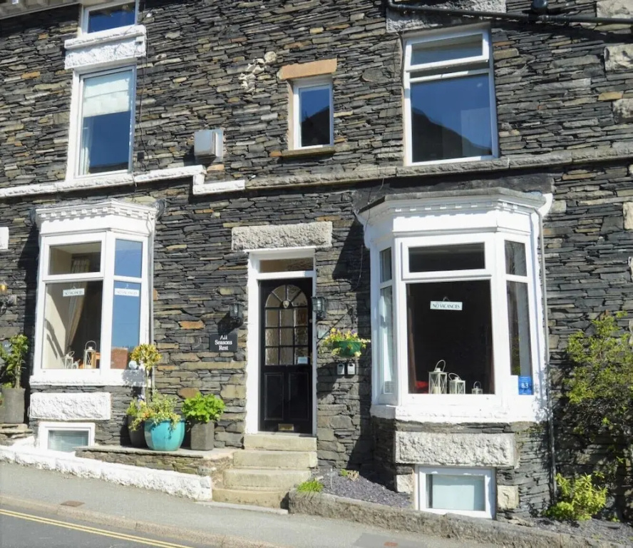4 bedroom town house