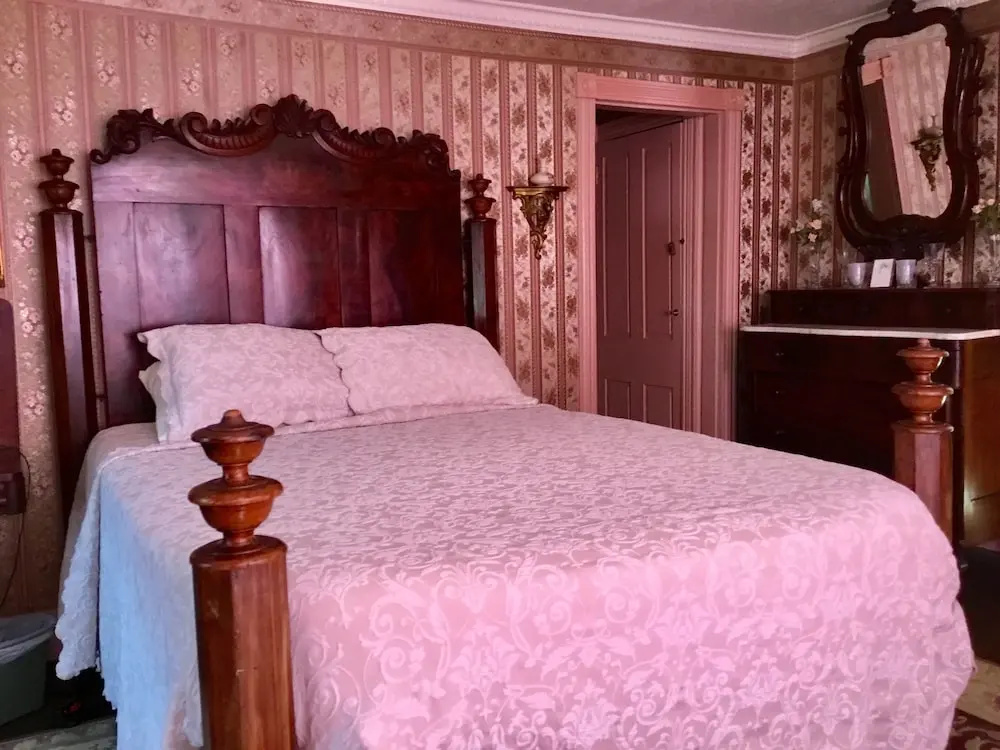 Classic room