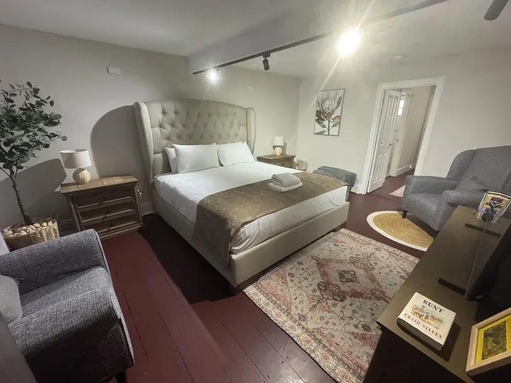 Executive Suite