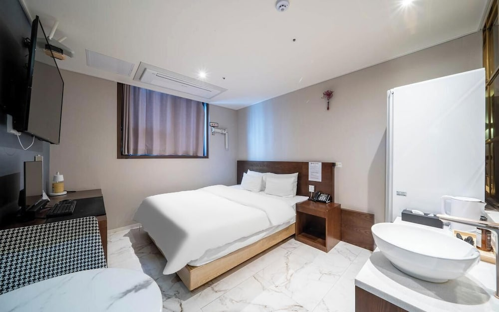 Brown Dot Hotel Pyeongtaek Godeok