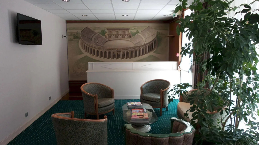 Hotel photo 2