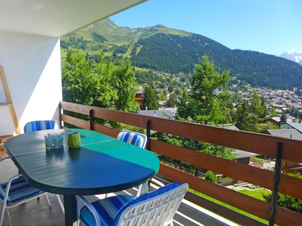 Balcony & Terrace