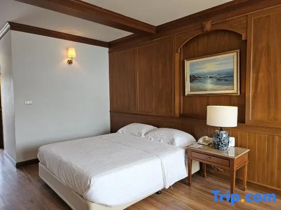 Двухместный номер Deluxe двуспальная кровать в Sirin Hotel Hua Hin