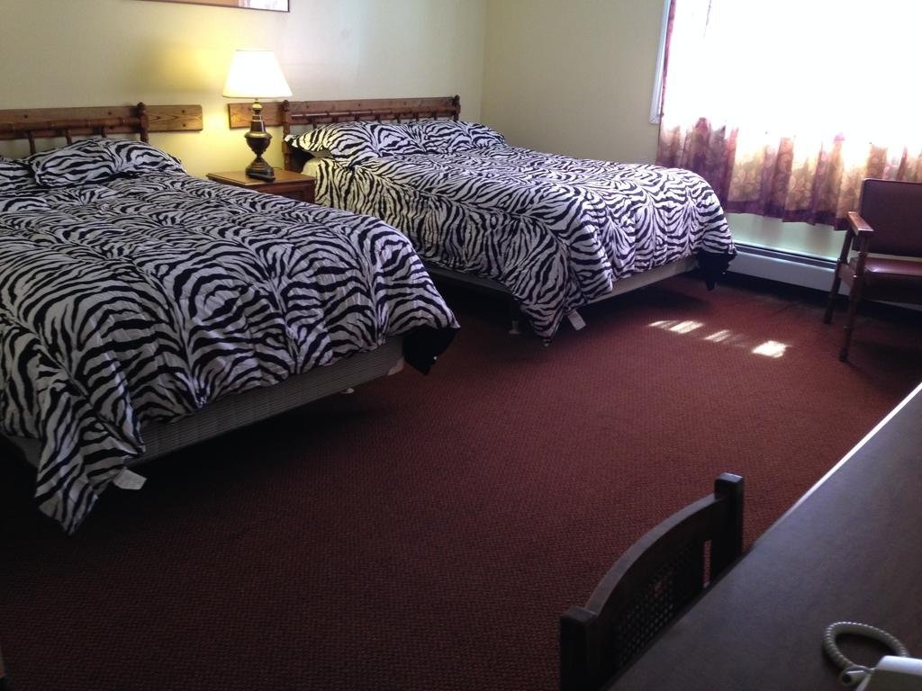 Englehart Inn — 3
