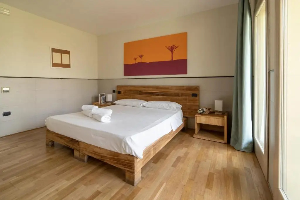 Standard Double room (full double bed)