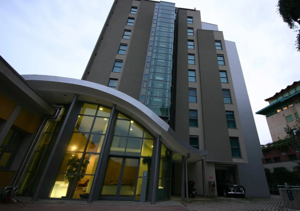 Hotel photo 1