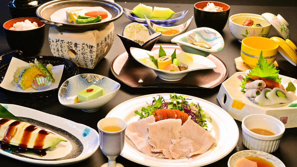 Food & Beverage