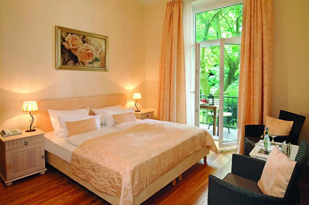 Standard Double room (full double bed)