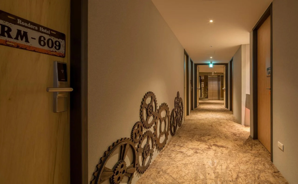 Roaders Hotel Zhonghua - Général