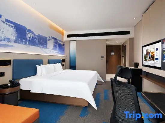 Двухместный семейный номер Deluxe двуспальная кровать в Hampton by Hilton Huzhou Deqing Moganshan