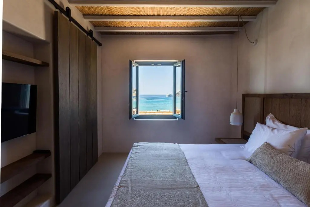 Superior Double room with sea view (full double bed)