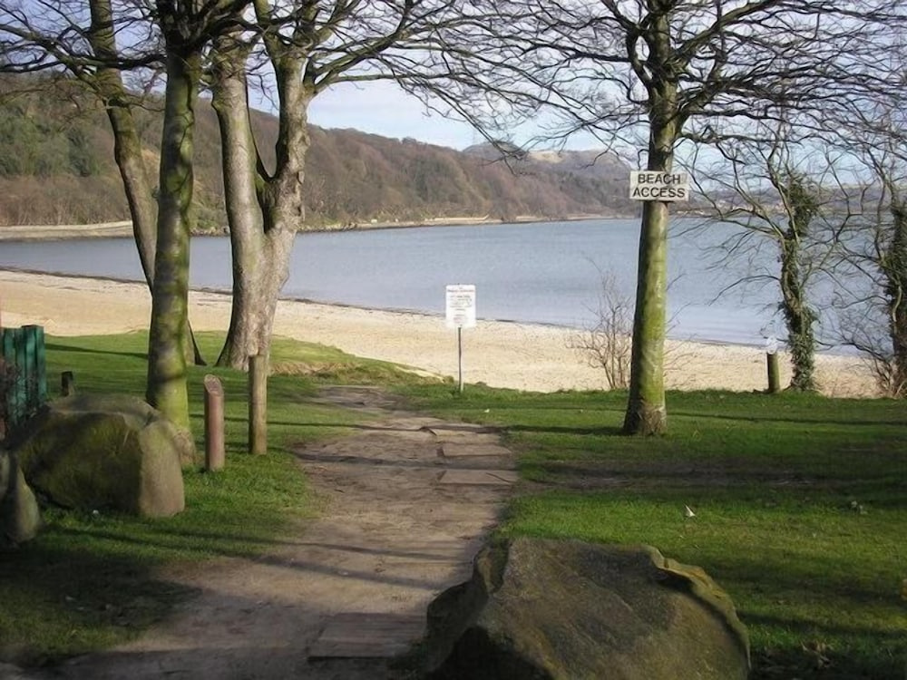 Beach & Waterfront