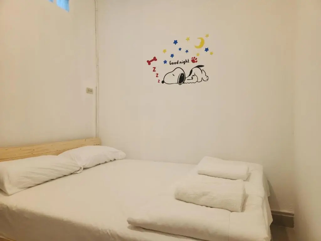 Deluxe Double room (full double bed)