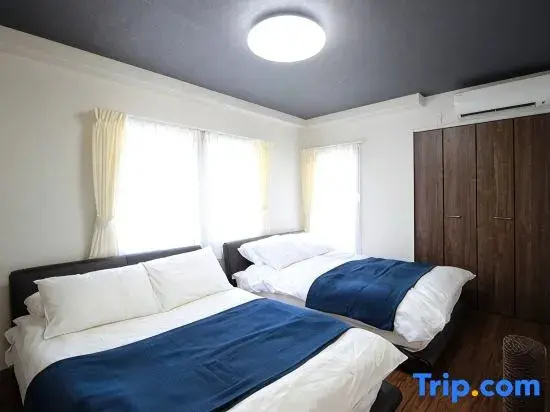 3 Bedrooms Penthouse Apartment