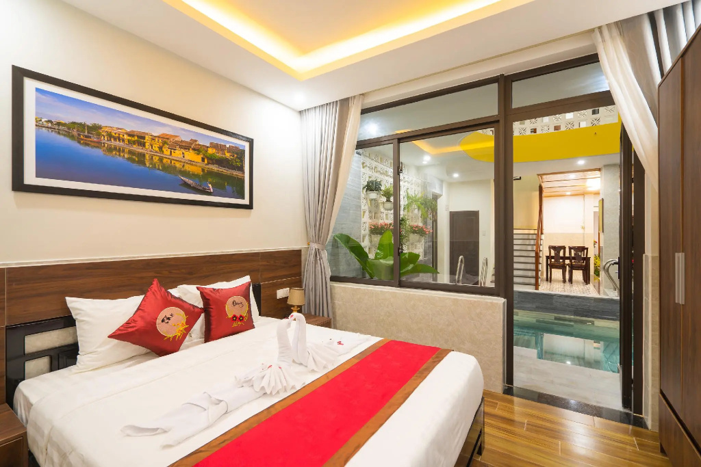 Standard Double room with pool view (full double bed)