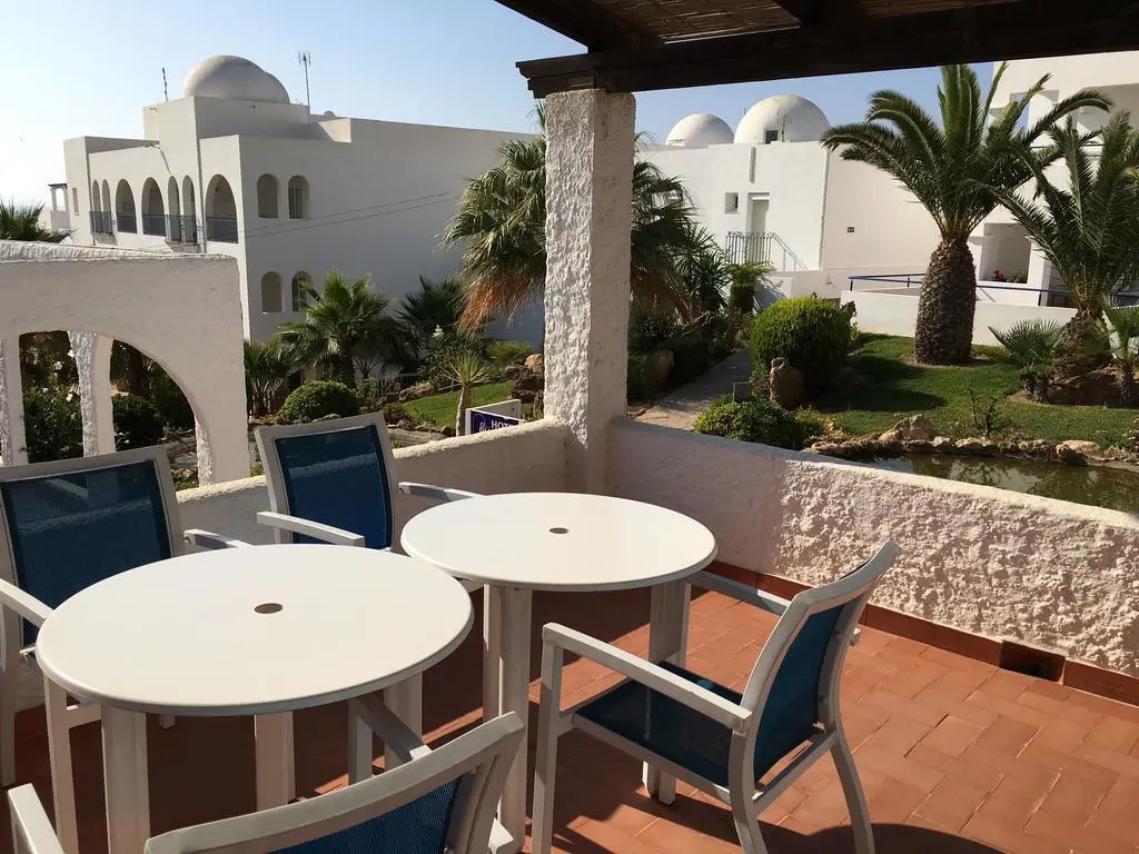 Balcony & Terrace
