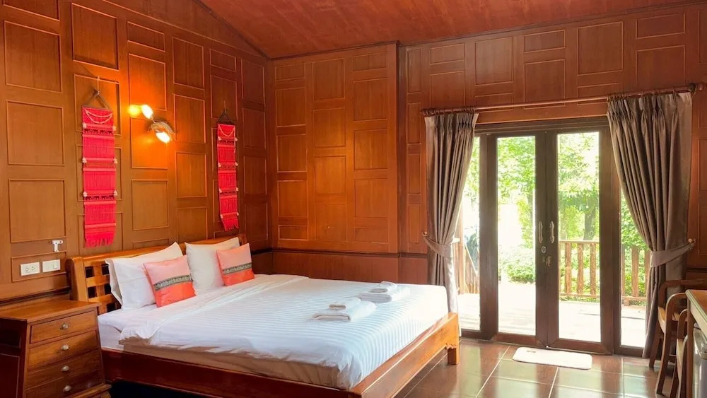 Коттедж Deluxe в Baan Baitan Resort