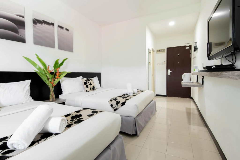 Riverra Inn Langkawi — 5