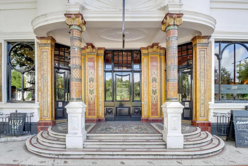 The Warrington Hotel