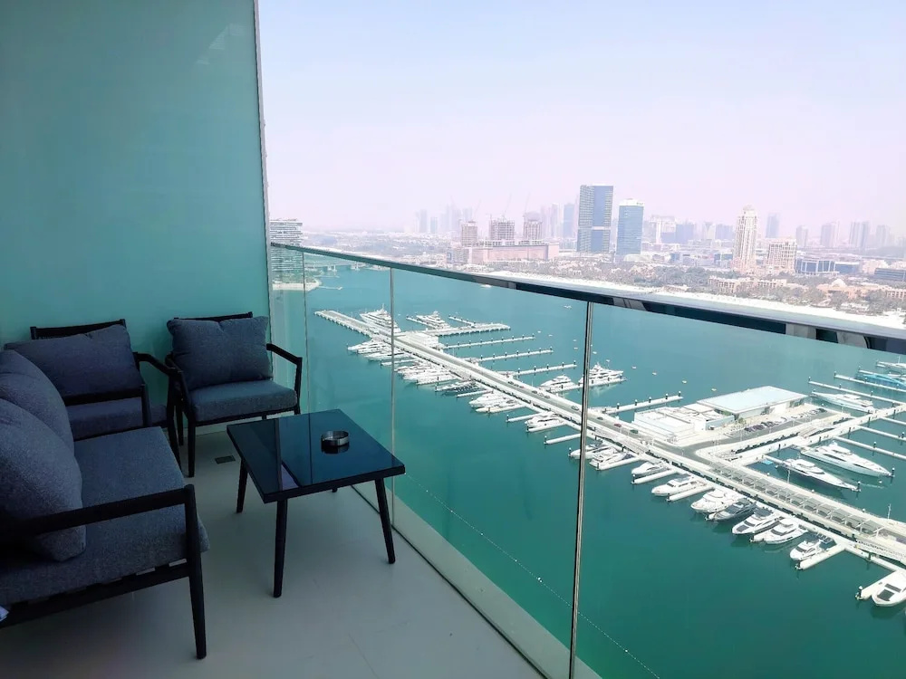 2BRwith Panoramic Sea View in Beachfront