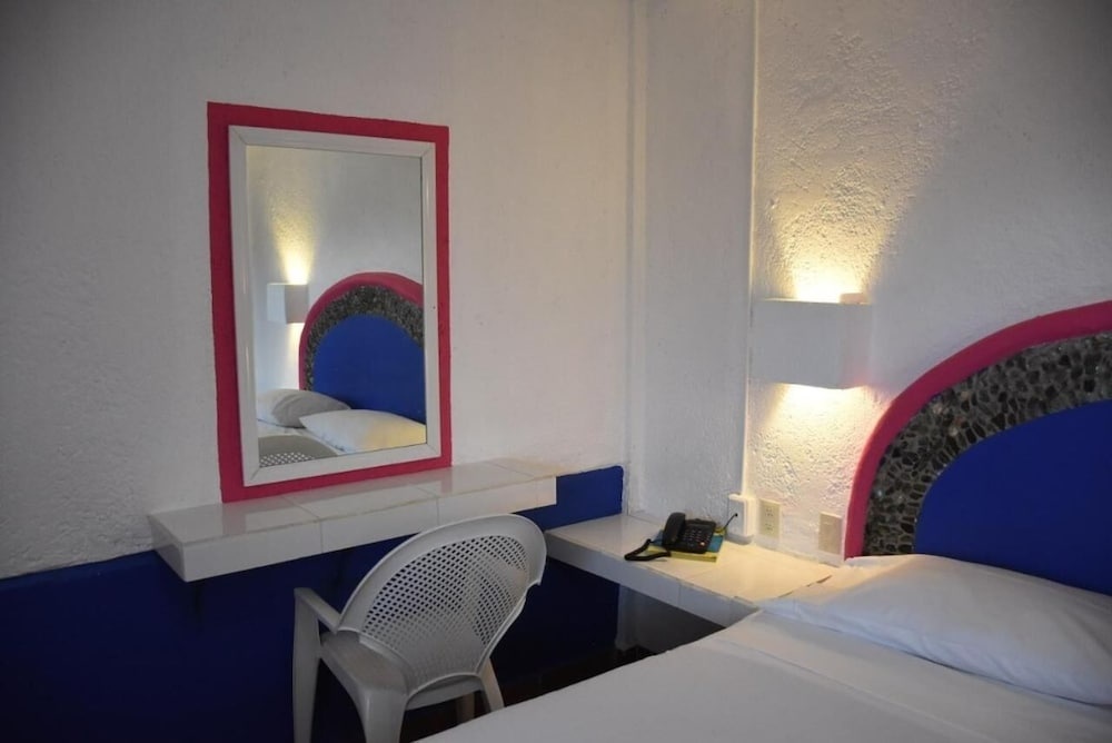 Hotel Pachuca Inn — 4
