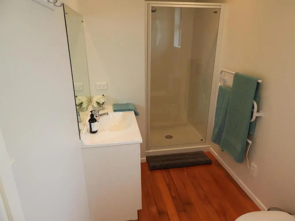 2 Bedrooms Cottage