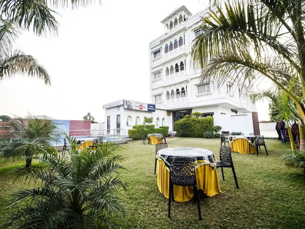 Jmd Palace By OYO Rooms