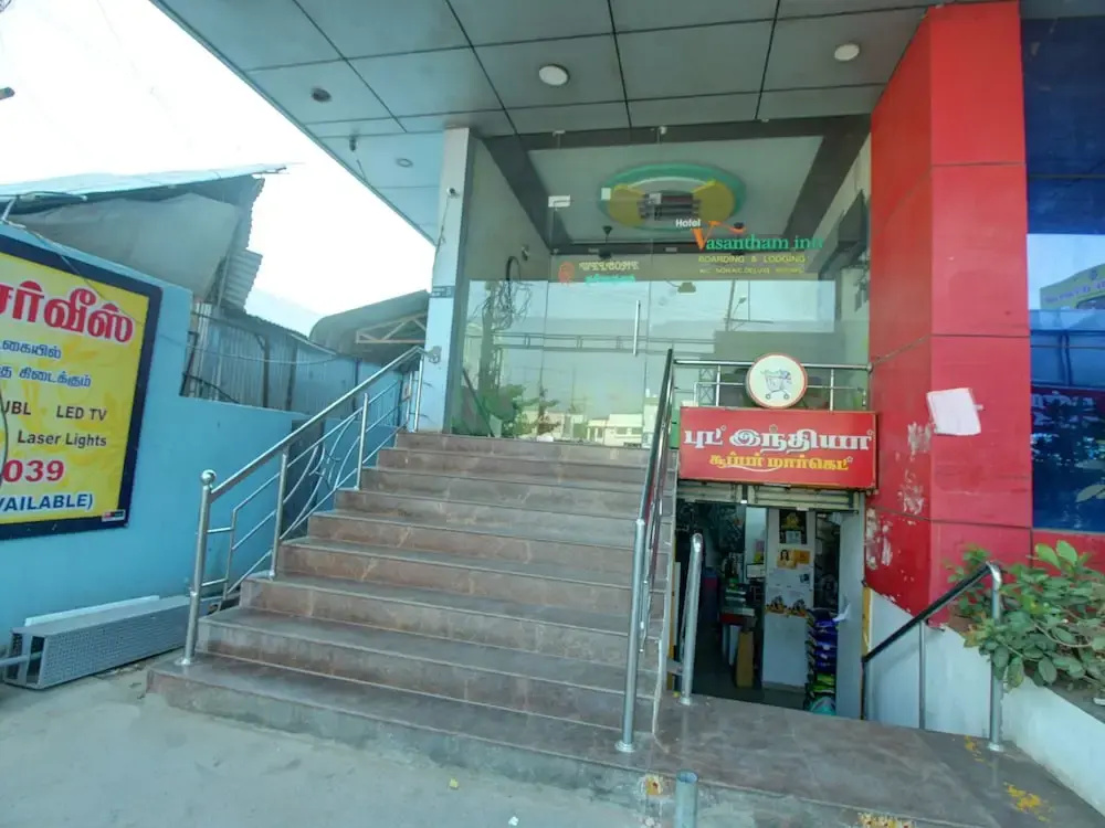 Vasantham Inn By OYO Rooms