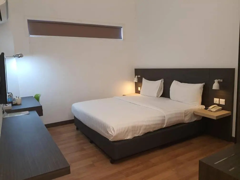 Standard Double room (full double bed)