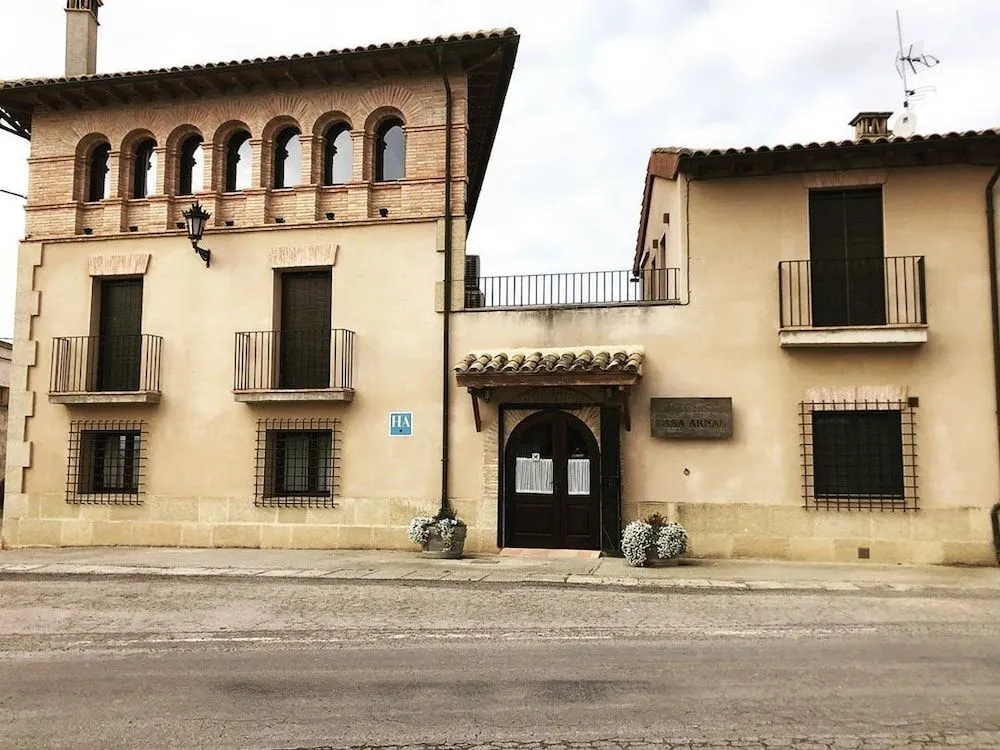 AparHotel Casa Arnal