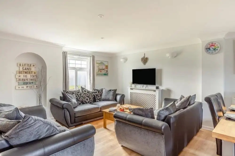 4 bed Lodge Newquay Cornwall Holiday Park Sleeps 8