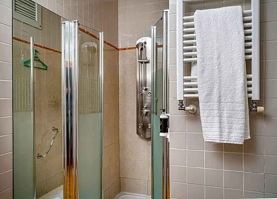 Hotel Hernan Cortes - Chambres