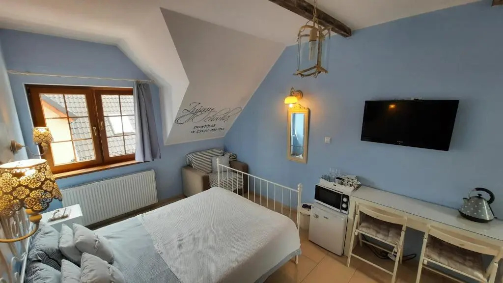 Standard Double room (full double bed)