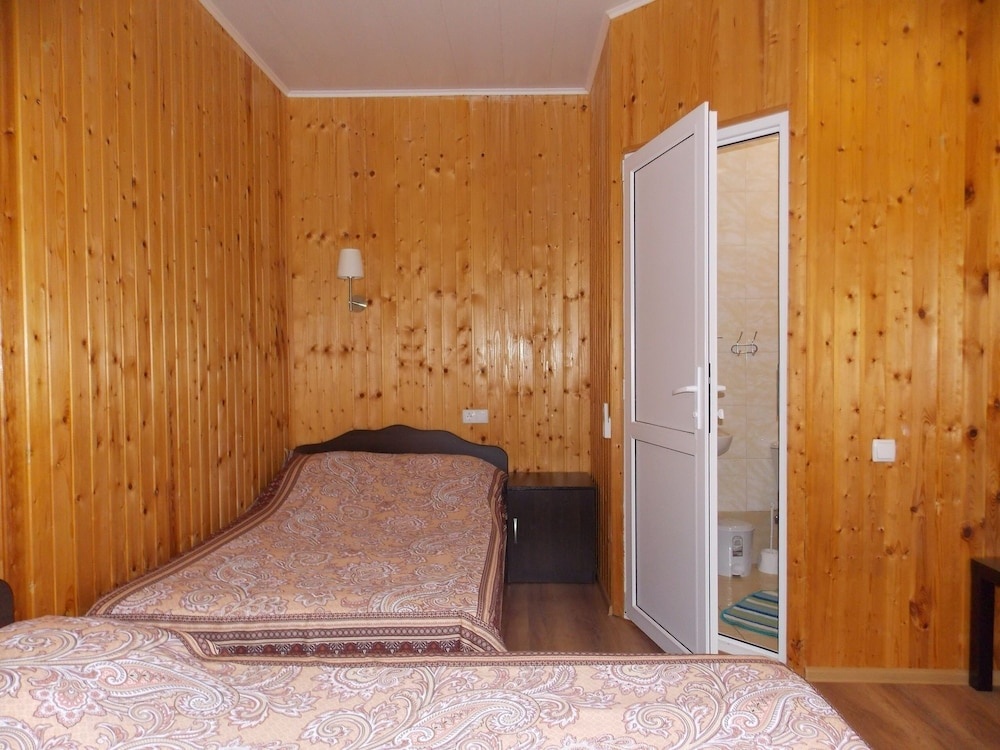 Отель «Сандал» — 3