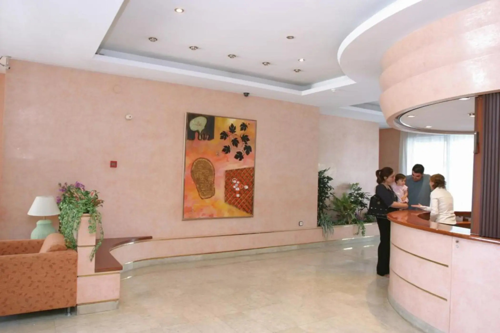 Hotel photo 12