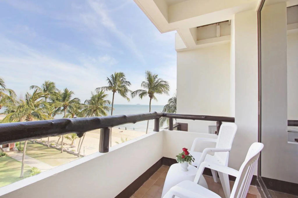 Balcony & Terrace