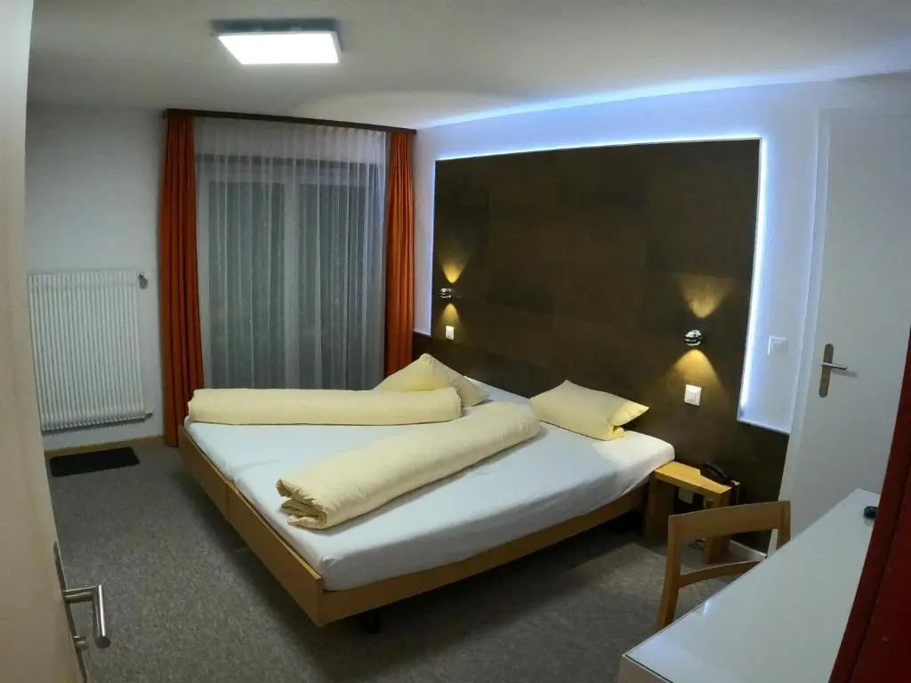 Hotel Eden Grächen - Chambres