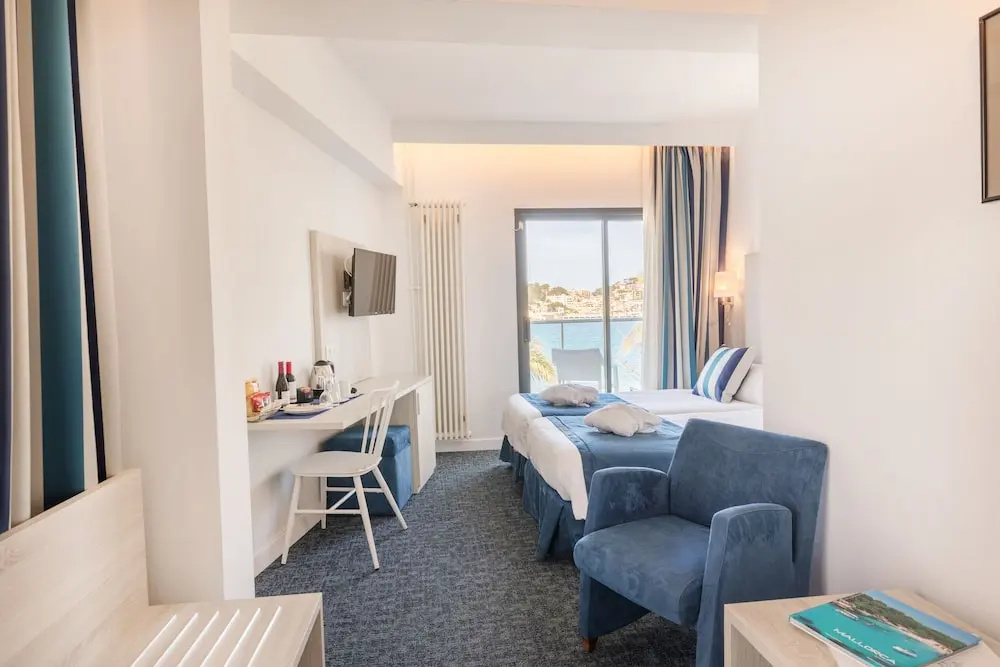 Superior room