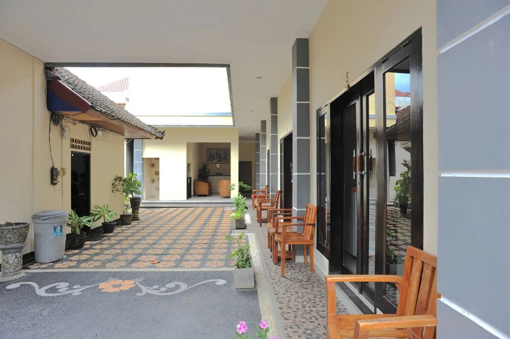Airy Kuta Kartika Plaza Gang Samudra B2000 Bali