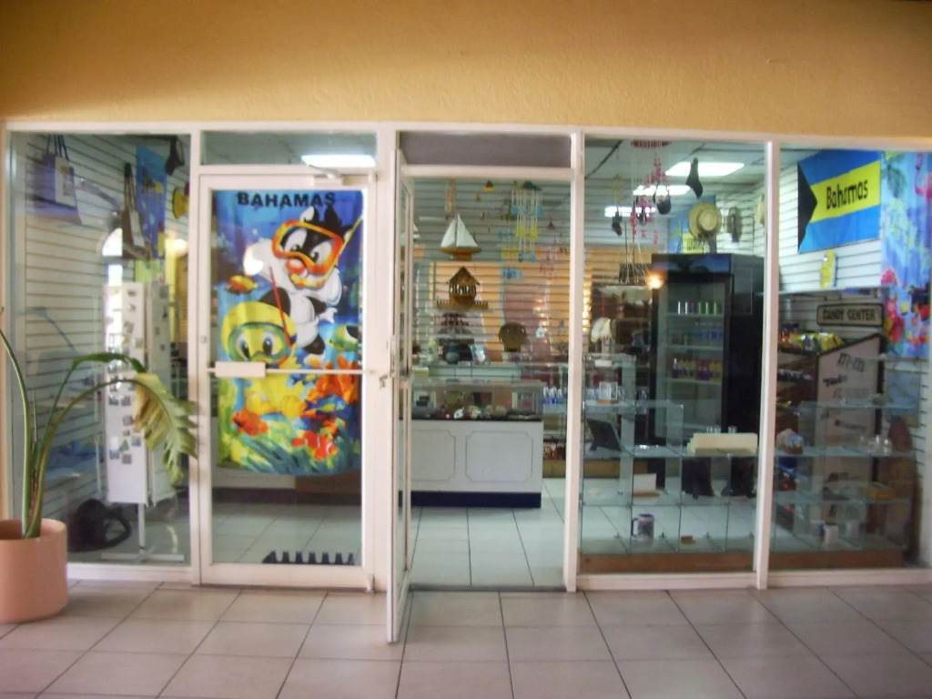 Royal Islander Hotel — фото 6