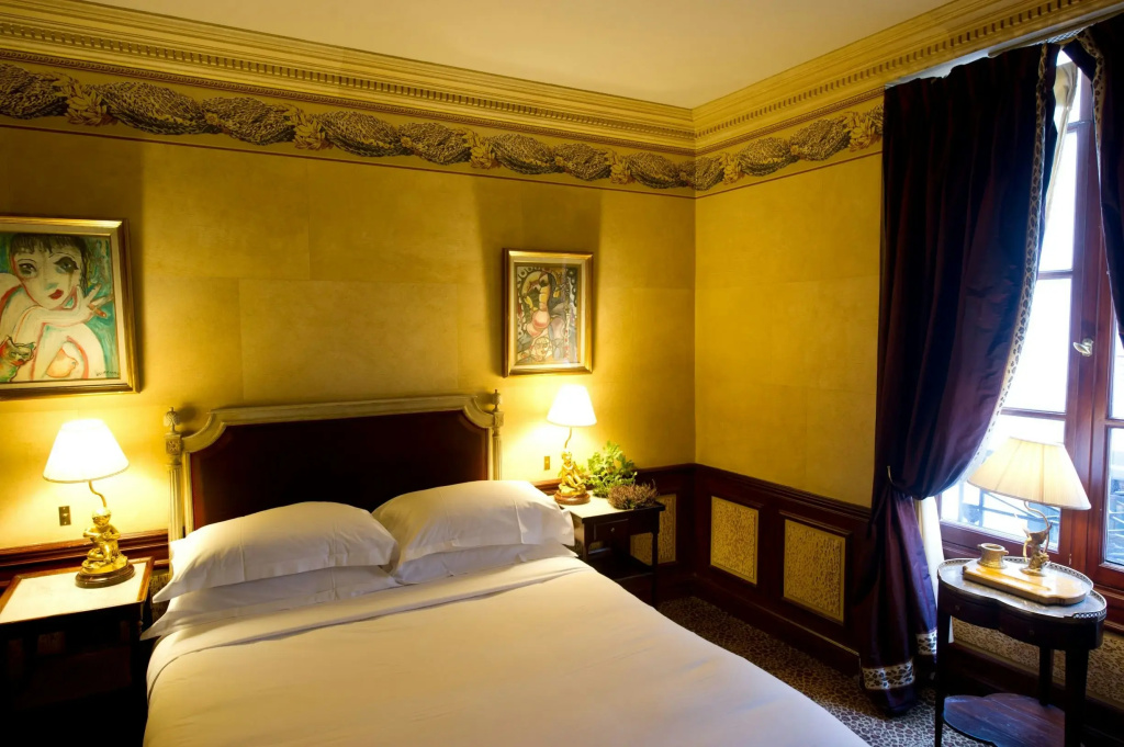 L'Hotel 27
