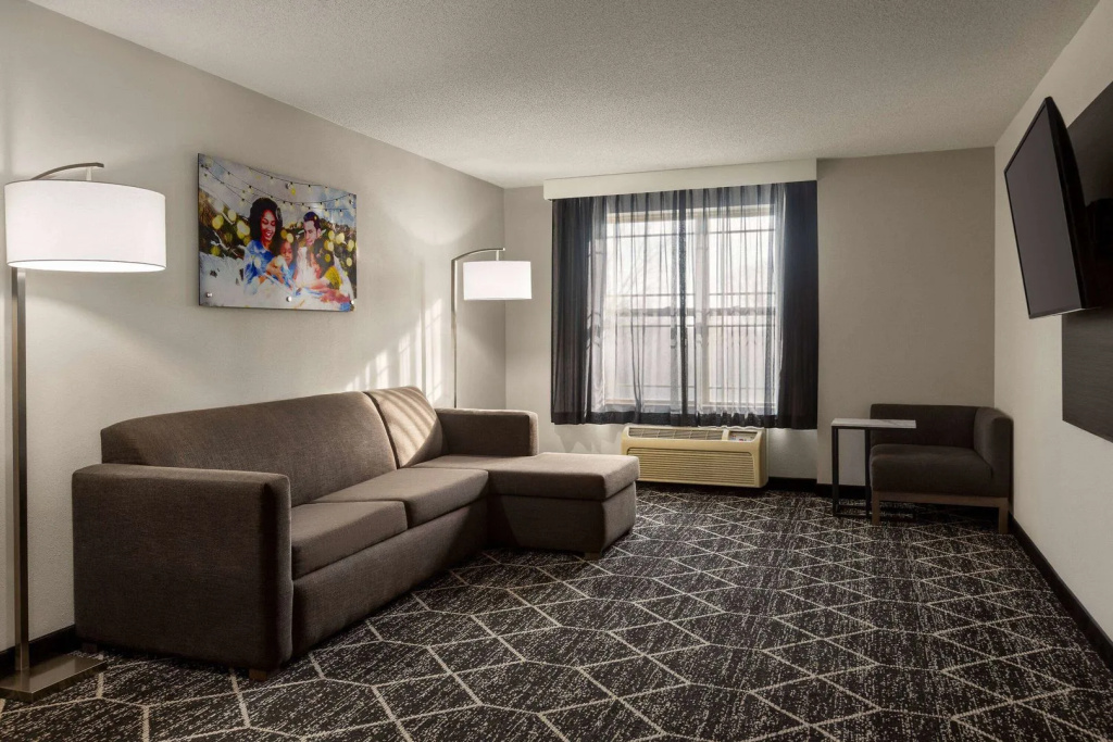 La Quinta Inn & Suites By Wyndham Lake George - Général