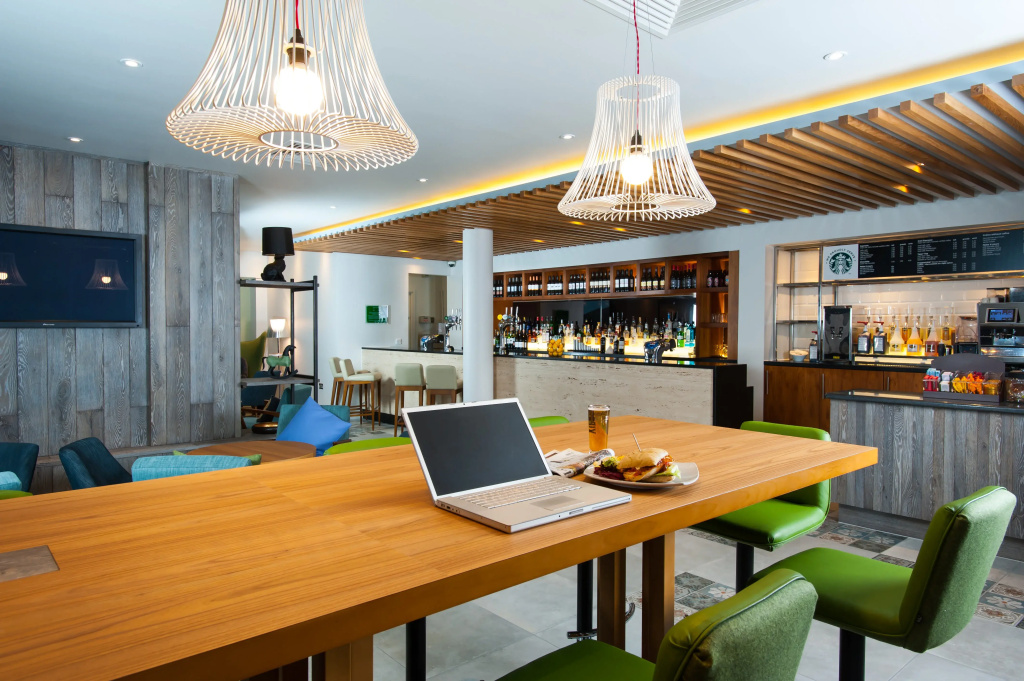 Holiday Inn Salisbury - Stonehenge by IHG - Général