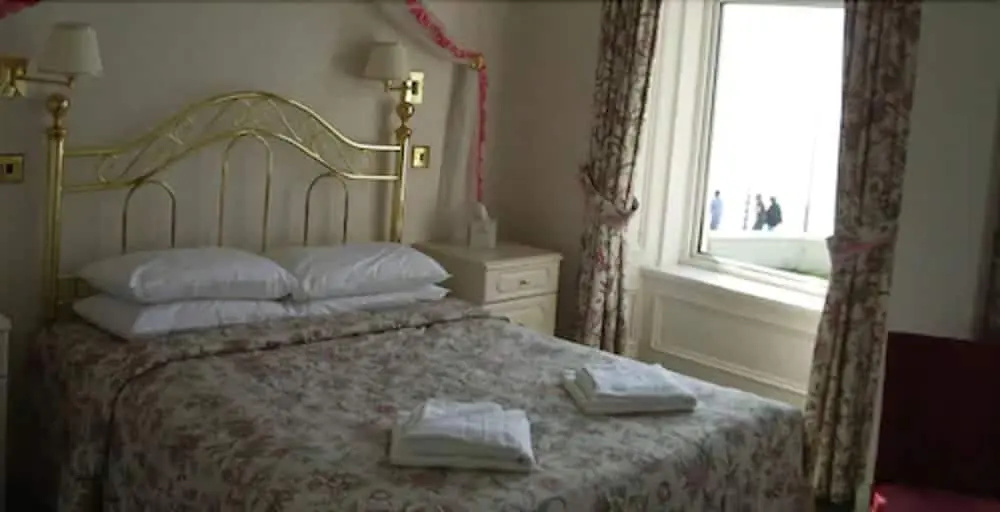 The Esplanade Hotel - Chambres