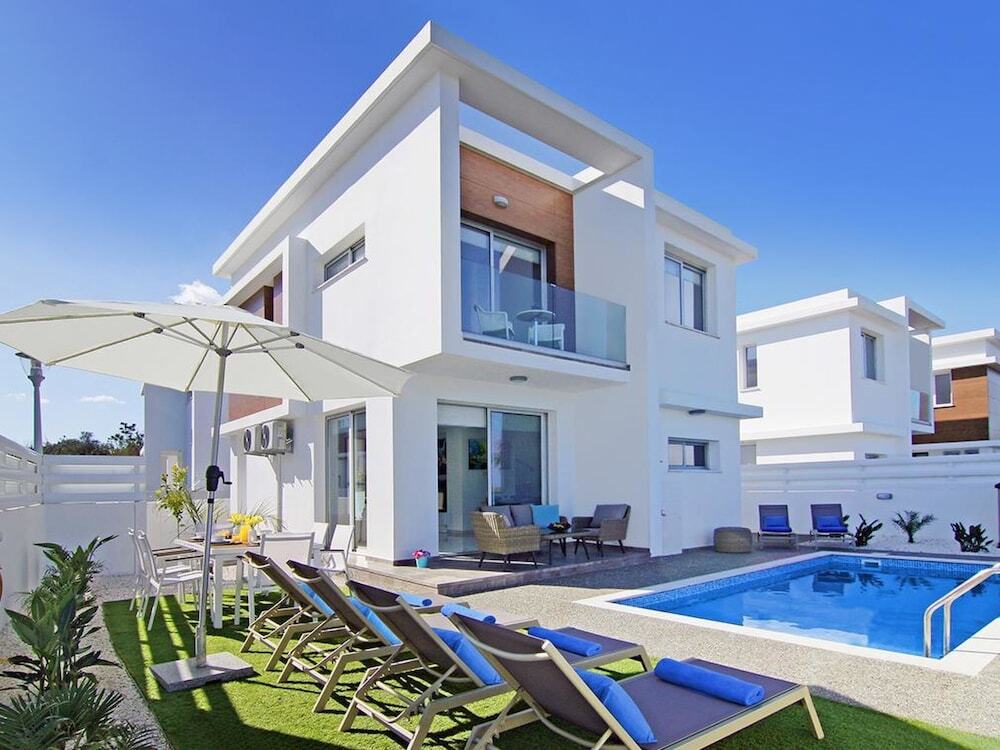 Paralimni Кипр